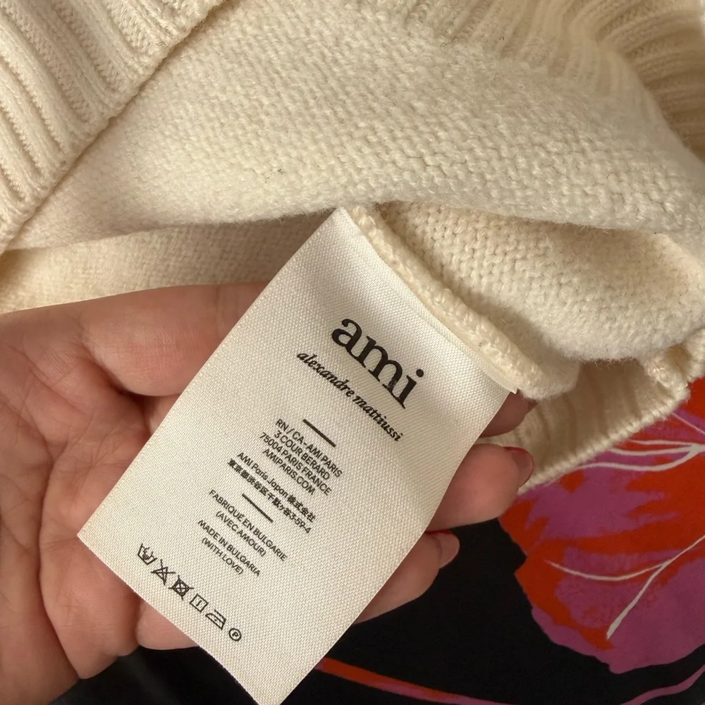 Ami Alexandre Mattiussi Cream Sweater with Red Heart - Picture 5 of 11